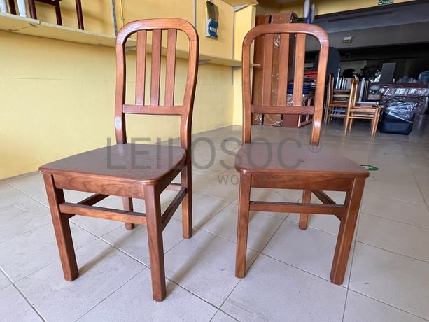 Lotes 1 a 35 · Cadeiras