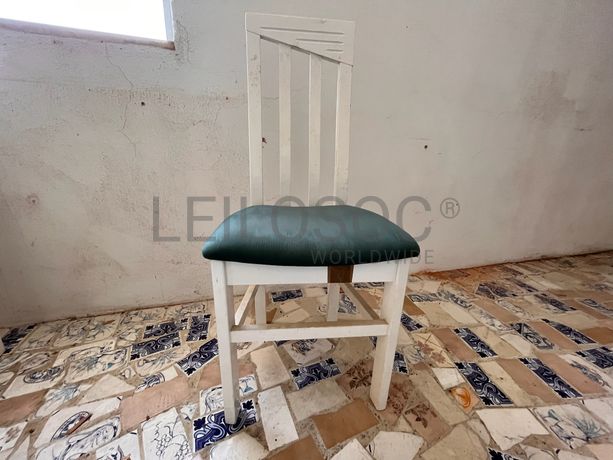 Lotes 1 a 35 · Cadeiras