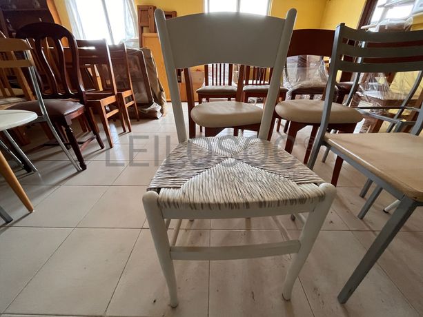 Lotes 1 a 35 · Cadeiras