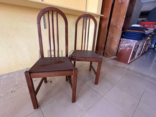 Lotes 1 a 35 · Cadeiras