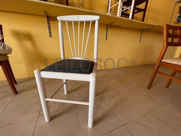 Lotes 36 a 70 · Mobiliário · Artigos de Decoração