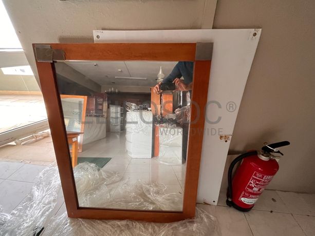 Lotes 36 a 70 · Mobiliário · Artigos de Decoração