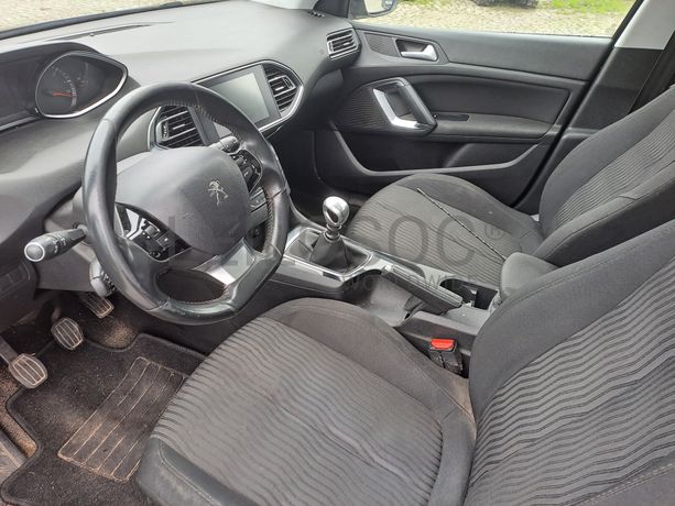 Peugeot 308 SW 1.6 BlueHDi · Ano 2014