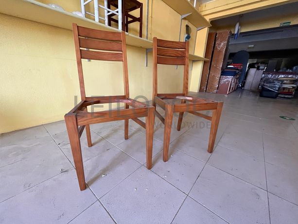 Lotes 71 a 105 · Cadeiras · Bancos