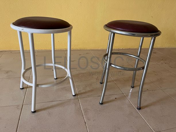 Lotes 71 a 105 · Cadeiras · Bancos