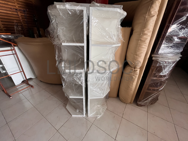 Lotes 71 a 105 · Cadeiras · Bancos