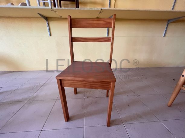 Lotes 71 a 105 · Cadeiras · Bancos