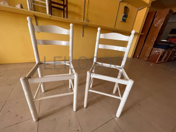 Lotes 71 a 105 · Cadeiras · Bancos