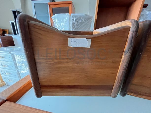 Lotes 106 a 140 · Mobiliário · Artigos de Decoração