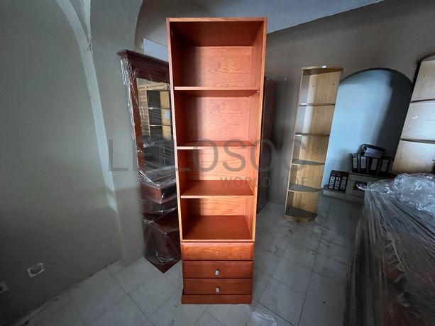 Lotes 106 a 140 · Mobiliário · Artigos de Decoração