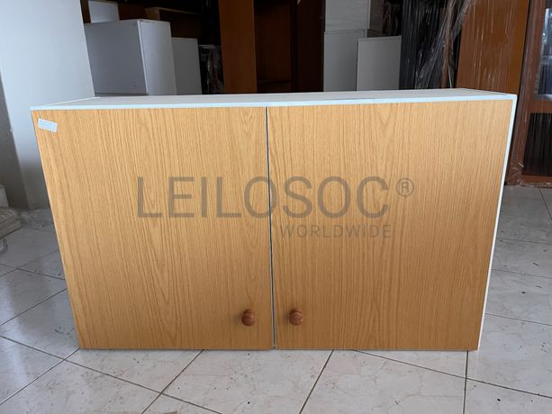 Lotes 141 a 175 · Mobiliário · Artigos de Decoração