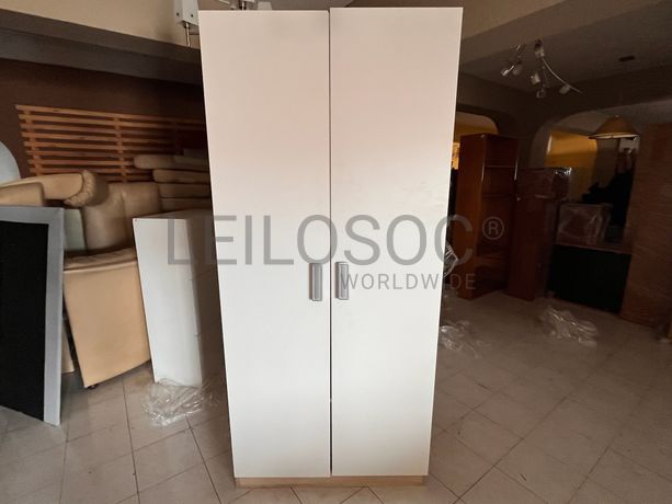 Lotes 141 a 175 · Mobiliário · Artigos de Decoração