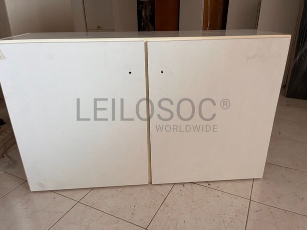 Lotes 141 a 175 · Mobiliário · Artigos de Decoração