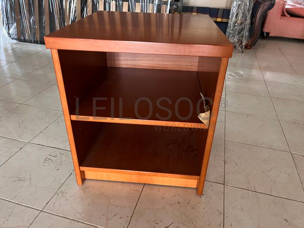 Lotes 211 a 245 · Mobiliário · Artigos de Decoração