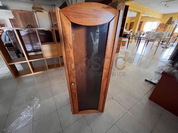 Lotes 246 a 280 · Mobiliário · Artigos de Decoração