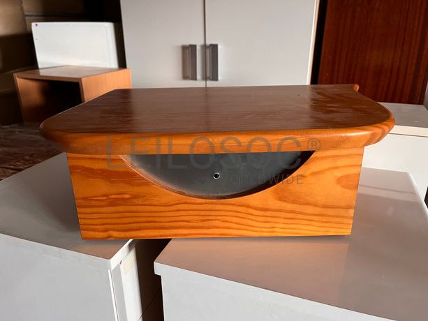 Lotes 246 a 280 · Mobiliário · Artigos de Decoração