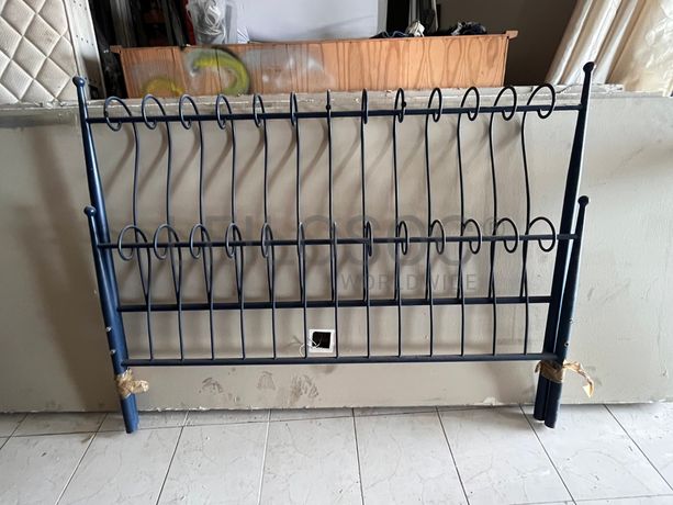 Lotes 246 a 280 · Mobiliário · Artigos de Decoração