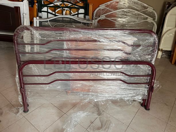 Lotes 281 a 315 · Mobiliário · Artigos de Decoração