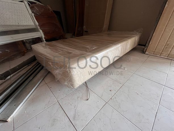 Lotes 281 a 315 · Mobiliário · Artigos de Decoração