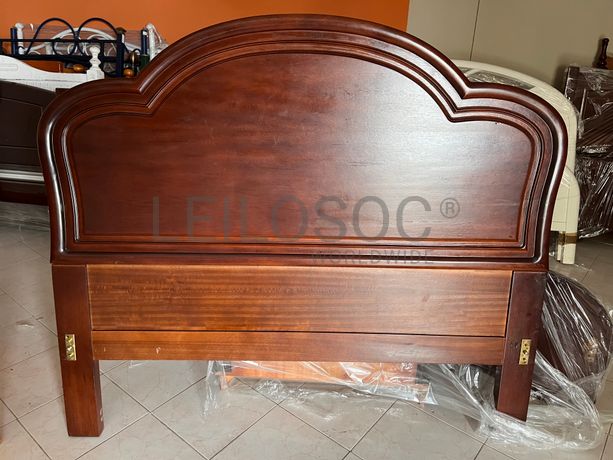 Lotes 281 a 315 · Mobiliário · Artigos de Decoração