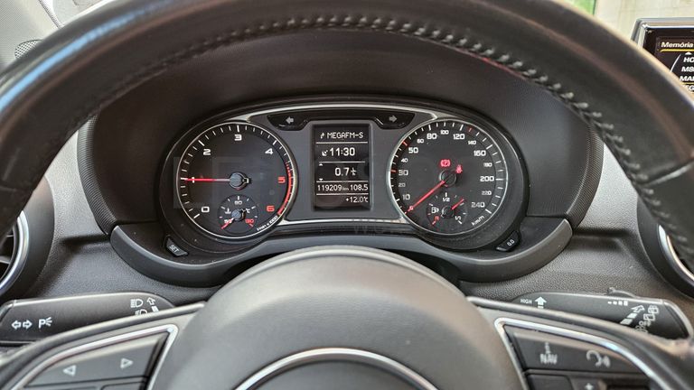 Audi A1 1.4 TDI · Ano 2017