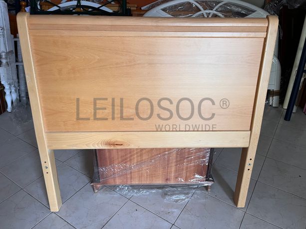 Lotes 316 a 350 · Mobiliário · Artigos de Decoração