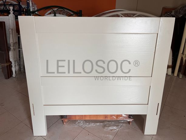 Lotes 316 a 350 · Mobiliário · Artigos de Decoração