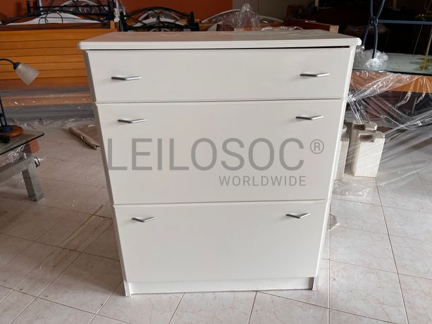 Lotes 316 a 350 · Mobiliário · Artigos de Decoração