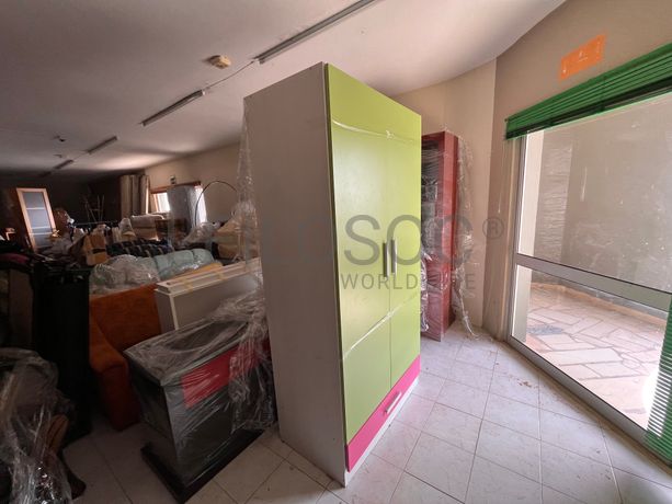 Lotes 386 a 420 · Mobiliário · Artigos de Decoração