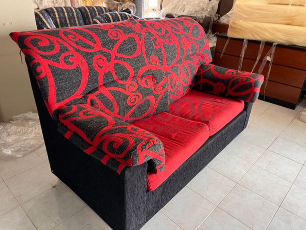 Lotes 386 a 420 · Mobiliário · Artigos de Decoração