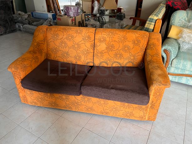 Lotes 386 a 420 · Mobiliário · Artigos de Decoração