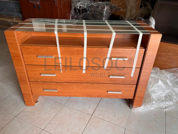 Lotes 386 a 420 · Mobiliário · Artigos de Decoração