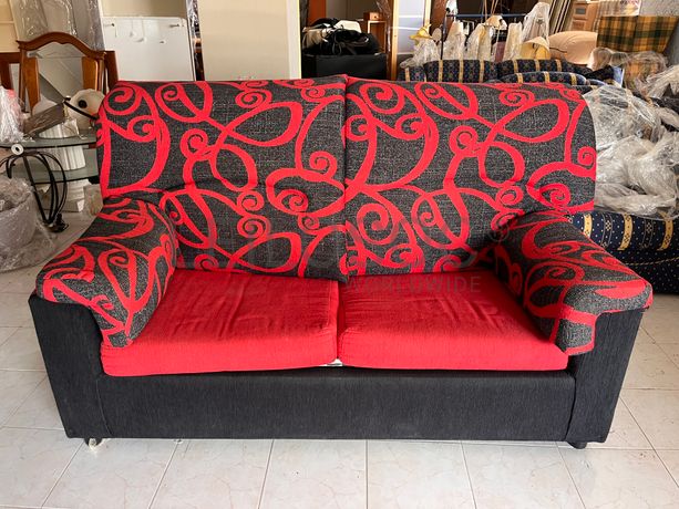 Lotes 386 a 420 · Mobiliário · Artigos de Decoração