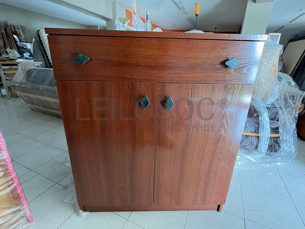 Lotes 386 a 420 · Mobiliário · Artigos de Decoração