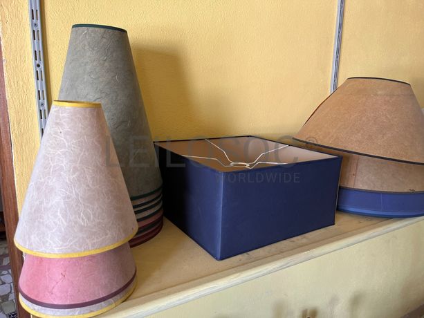 Lotes 456 a 490 · Mobiliário · Artigos de Decoração