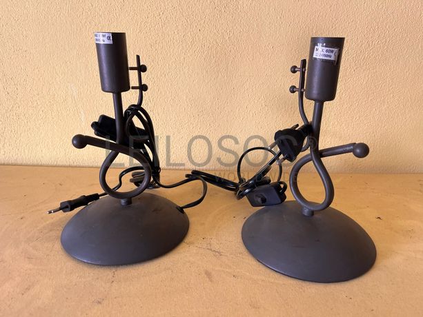 Lotes 456 a 490 · Mobiliário · Artigos de Decoração