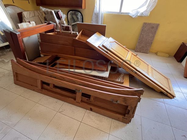 Lotes 456 a 490 · Mobiliário · Artigos de Decoração