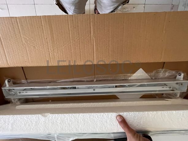 Lotes 526 a 560 · Mobiliário · Artigos de Decoração