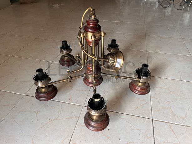 Lotes 596 a 630 · Candeeiros