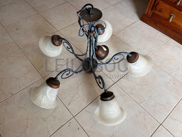 Lotes 596 a 630 · Candeeiros