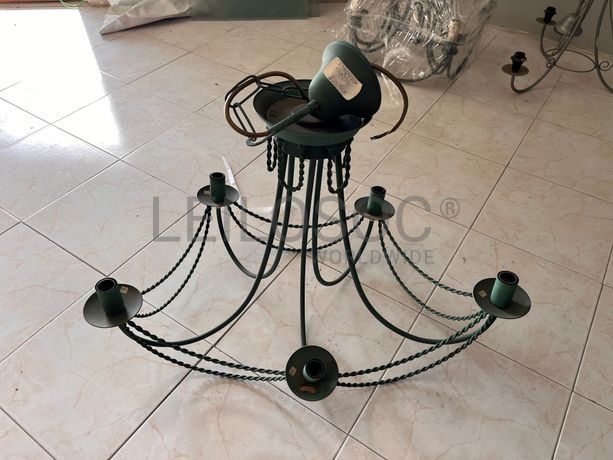 Lotes 596 a 630 · Candeeiros