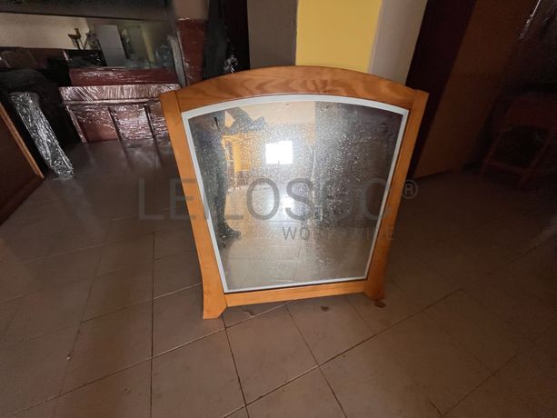 Lotes 631 a 665 · Mobiliário · Artigos de Decoração