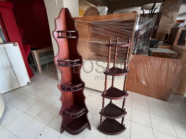 Lotes 666 a 681 · Mobiliário · Artigos de Decoração