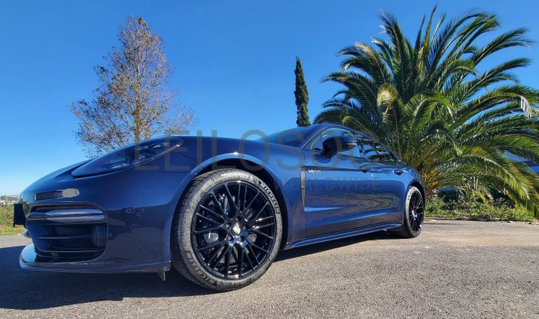 Porsche Panamera Turbo S E-Híbrido Sport Turismo · Ano 2021