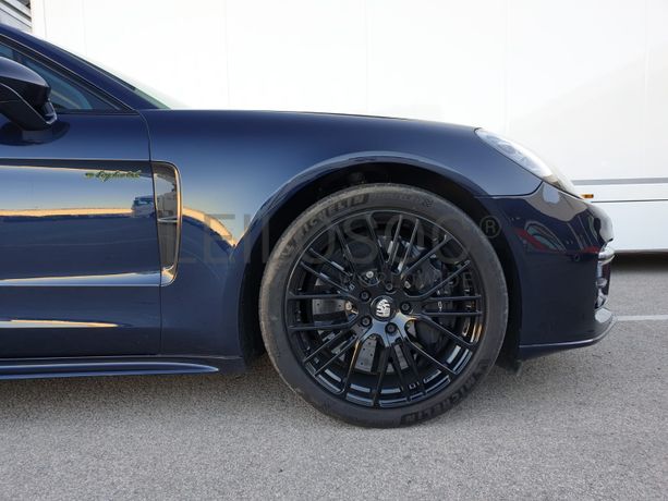 Porsche Panamera Turbo S E-Híbrido Sport Turismo · Ano 2021