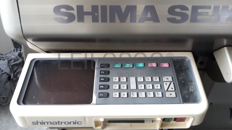 Máquina de confeção de malha