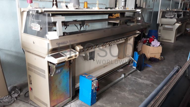 Máquina de confeção de malha