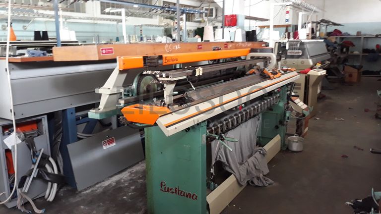 Máquina de confeção de malha