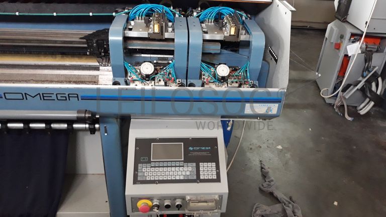 Máquina de confeção de malha