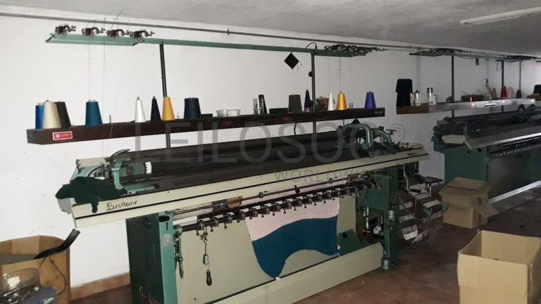 Máquina de confeção de malha